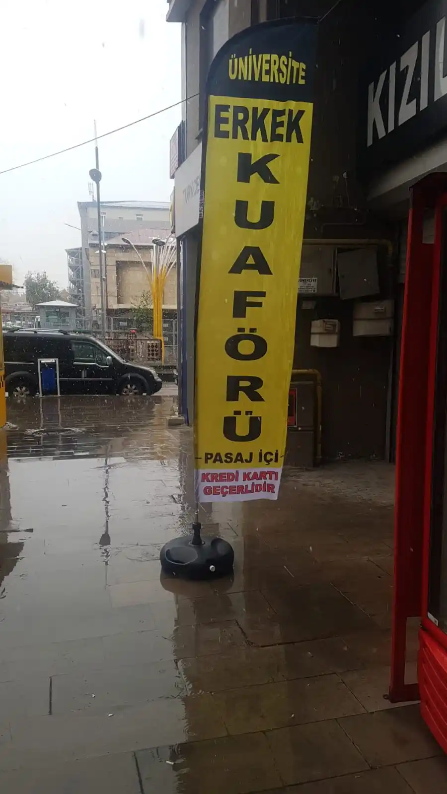 Erkek Kuaförü Olta Bayrağı-1