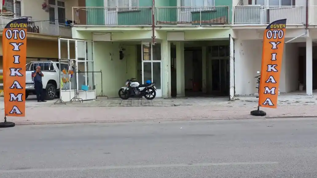 Oto Yıkama Olta Bayrağı-28